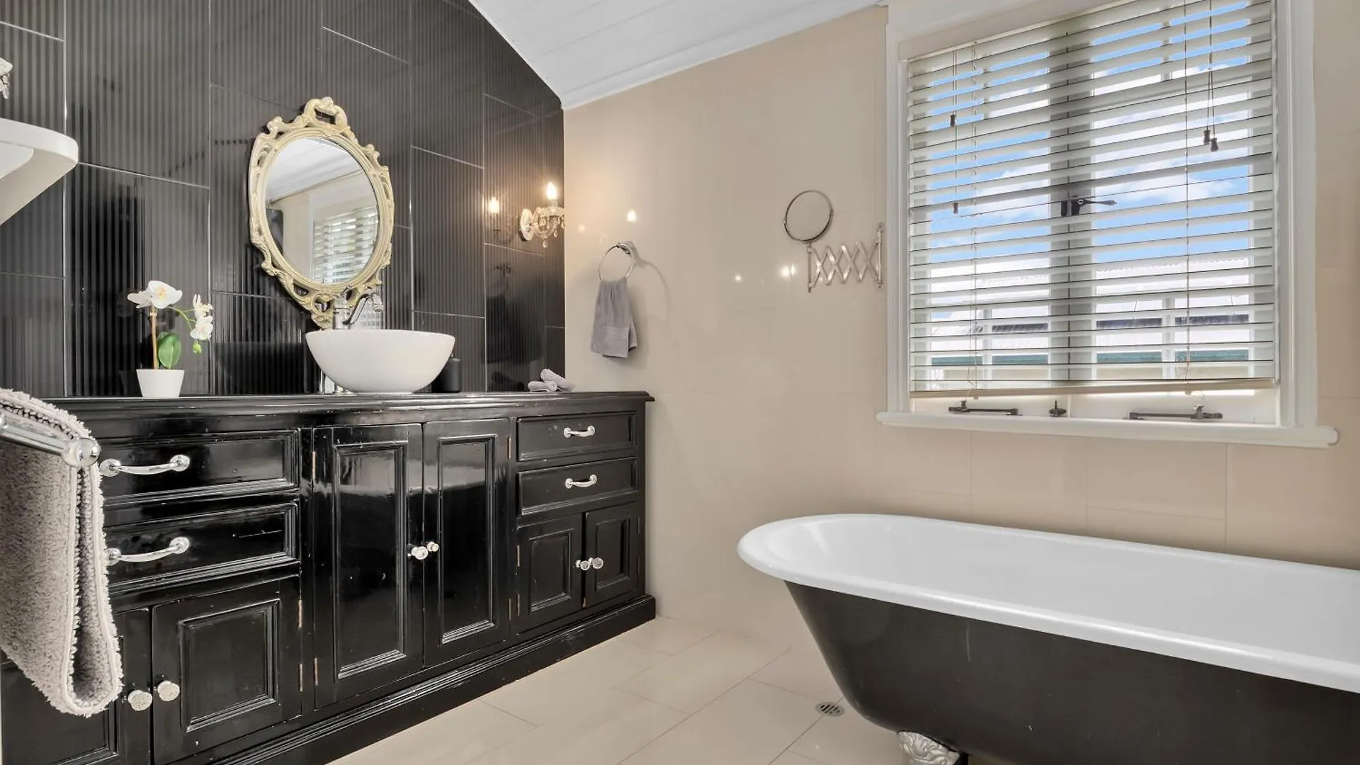 Cedar Street Lodge 5Brms 3Bths 2 Homes In 1 Brisbane Australia
