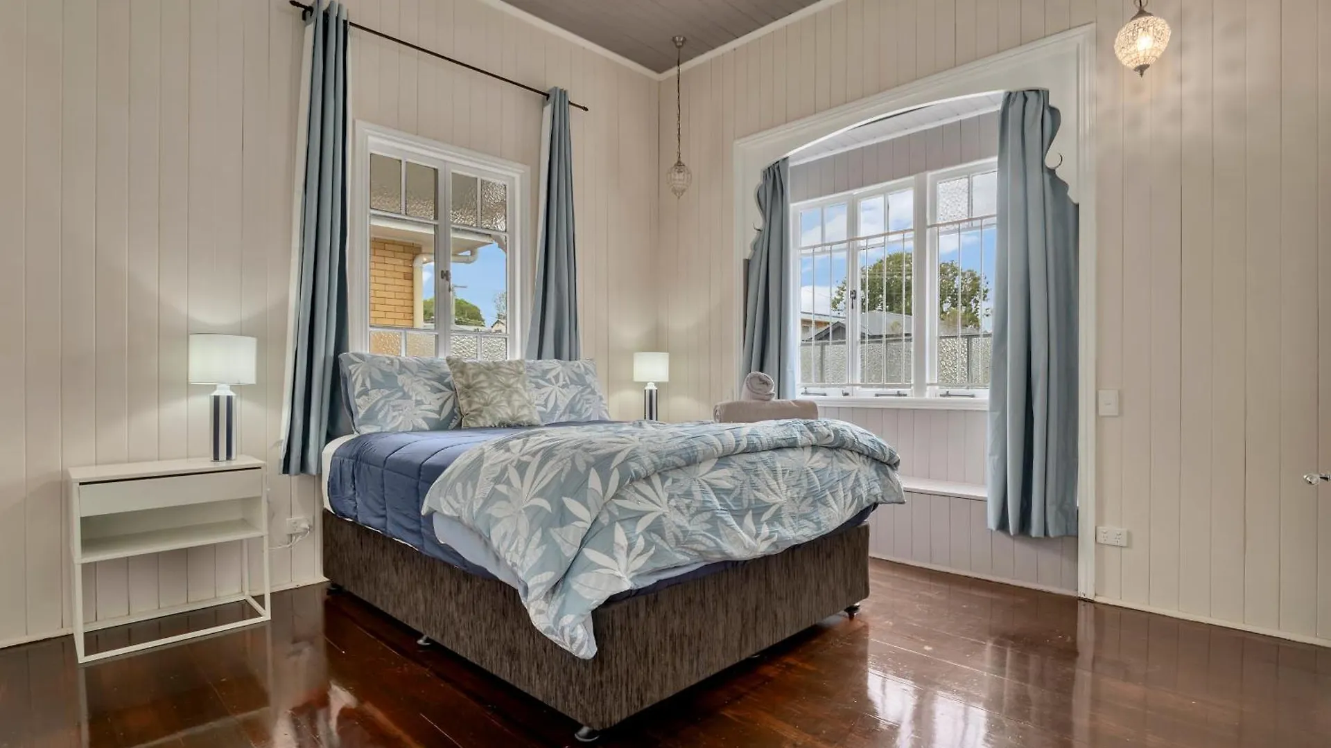 Cedar Street Lodge 5Brms 3Bths 2 Homes In 1 Brisbane 0*,