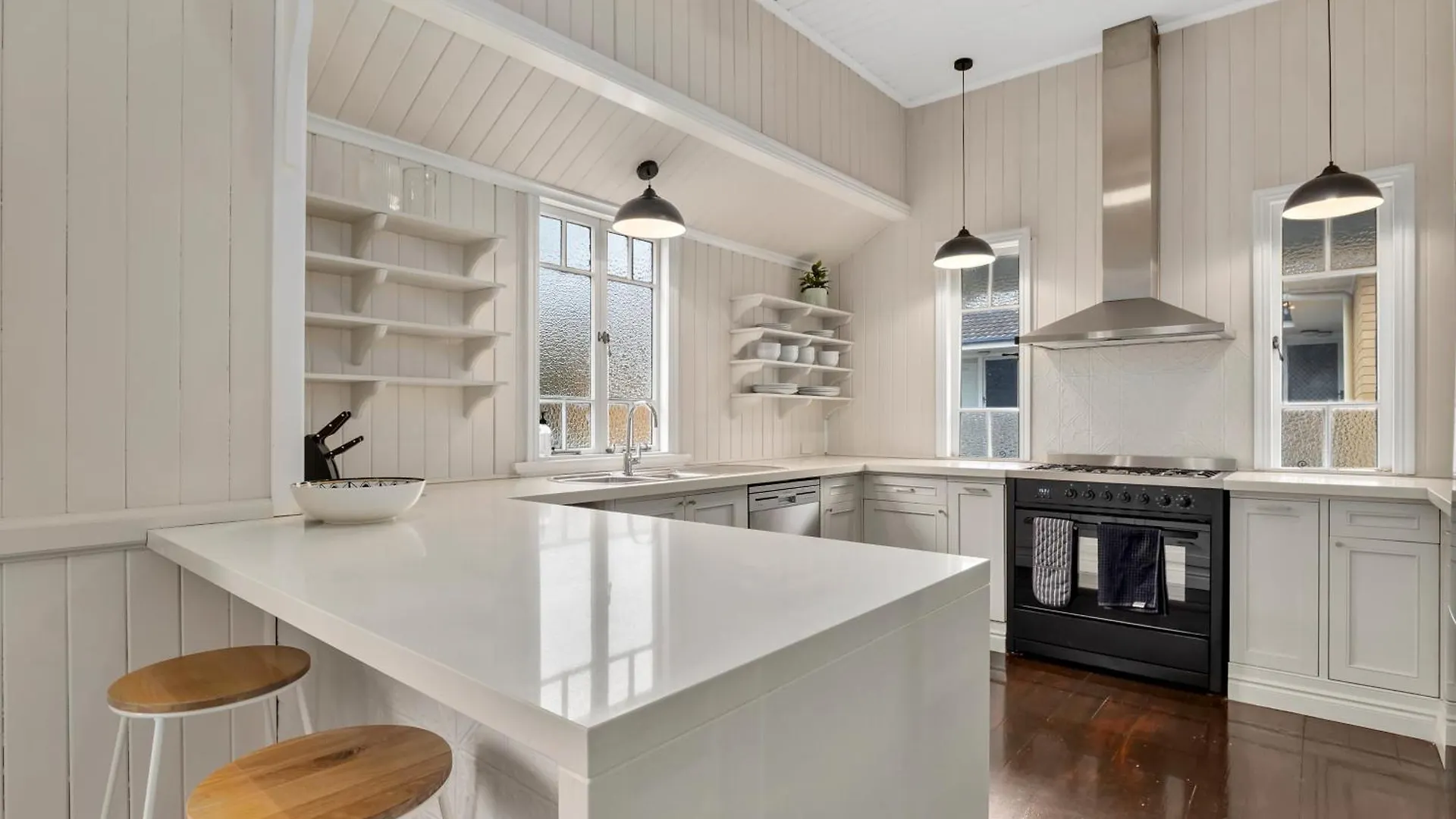 Cedar Street Lodge 5Brms 3Bths 2 Homes In 1 Brisbane Holiday home